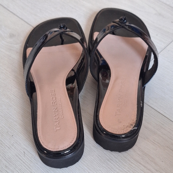 Taryn Rose Collection Taziana Black Patent Leather Thong Sandals. Size 8M - Picture 5 of 9